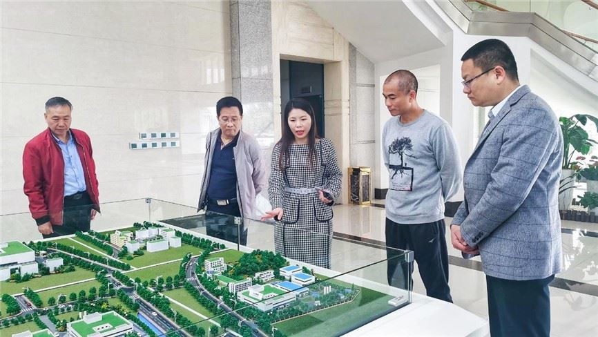 Cooperación entre escuelas y empresas para desarrollar la integración de la industria y la educación para promover el cultivo de talentos: el subdirector de la escuela vocacional de Quanzhou visitó Torch Electron