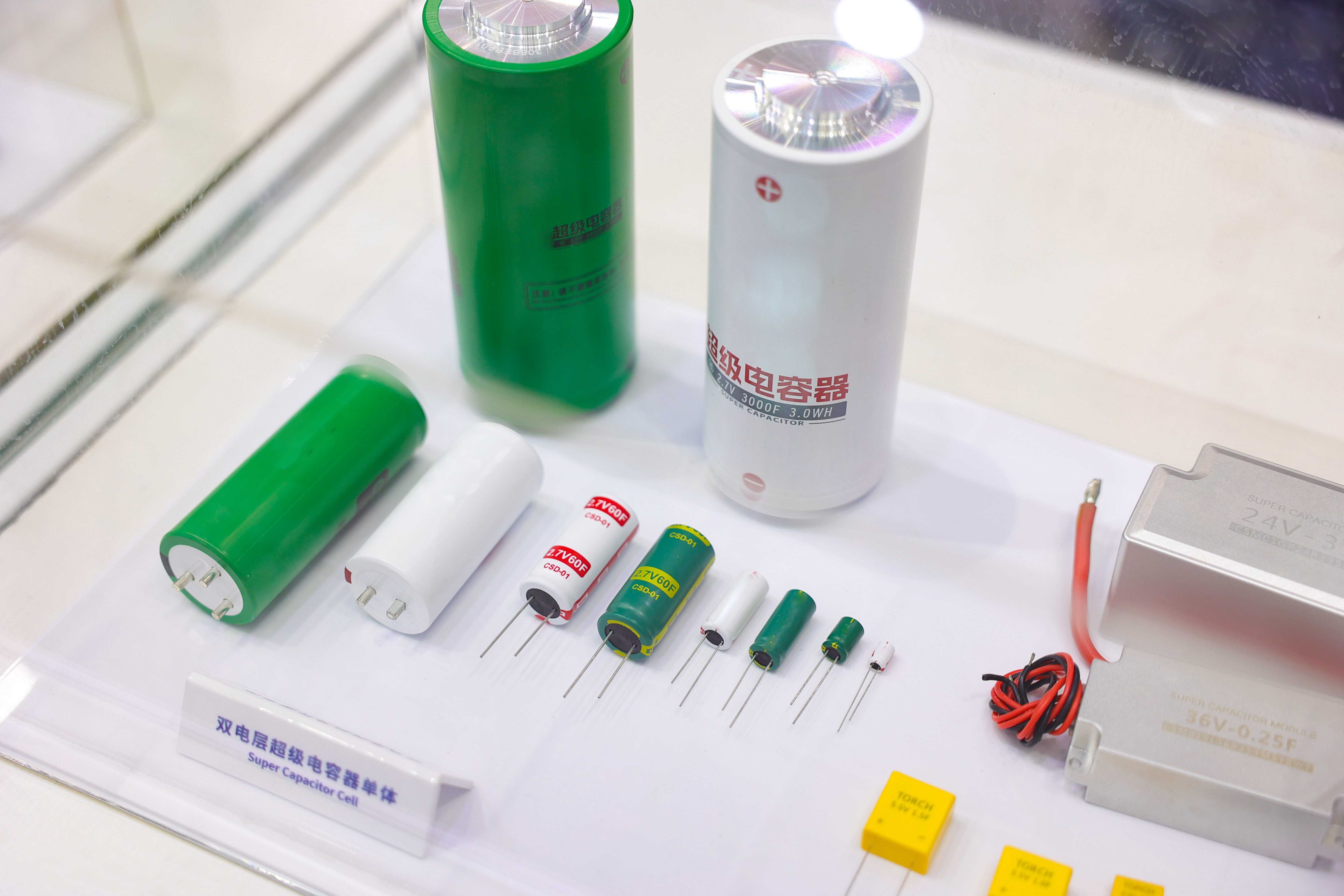 Liberando el poder de los supercondensadores: una revolución en el almacenamiento de energía